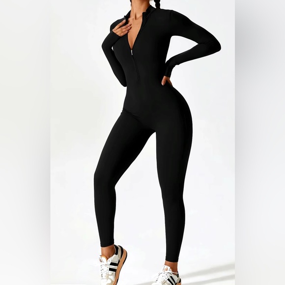 Pants - Black Zip Front Jumpsuit | Size M | Stretchy
